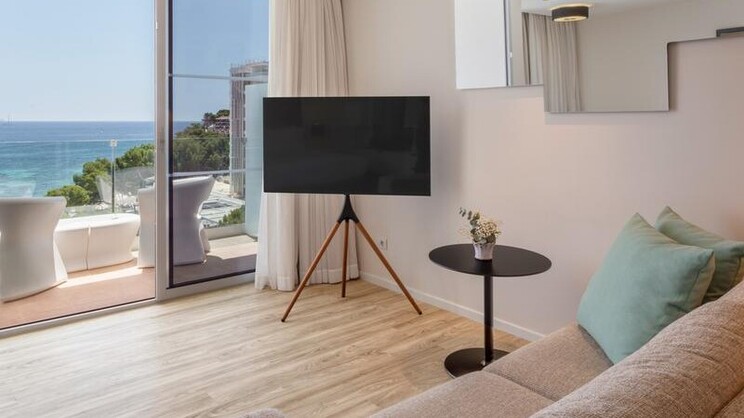 The Level Penthouse Suite 